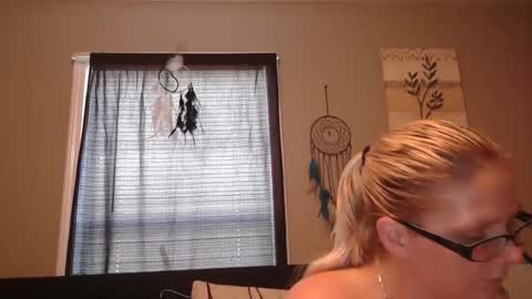 JadeLuv online show from December 7, 2024, 6:59 pm