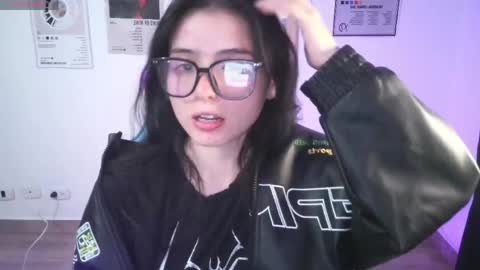 Jade 3 online show from June 9, 2026, 3:07 am