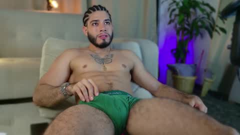 Jaden Feynman online show from November 28, 2025, 5:21 am