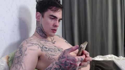 Jade online show from December 3, 2025, 6:39 pm