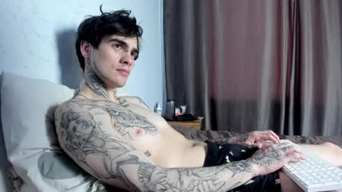 Jade online show from May 25, 2026, 12:44 pm