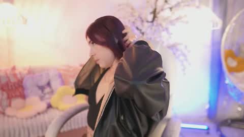 Jade Summer online show from November 21, 2025, 11:42 am