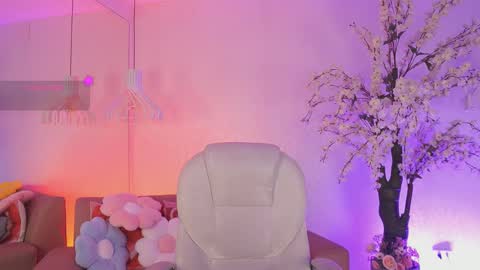 Jade Summer online show from February 21, 2026, 11:33 am