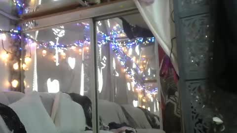 Jamie Rose Queenschild ever... online show from February 4, 2025, 6:27 pm