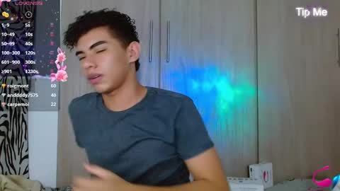 javi15  online show from December 11, 2024, 12:44 pm