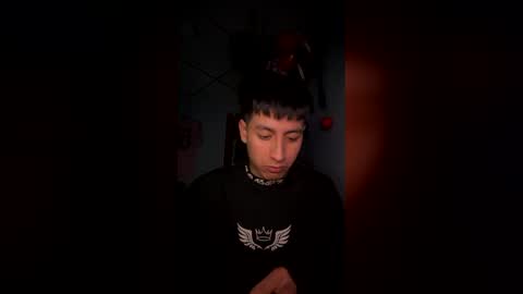 jaider_17 online show from January 9, 2026, 1:41 am