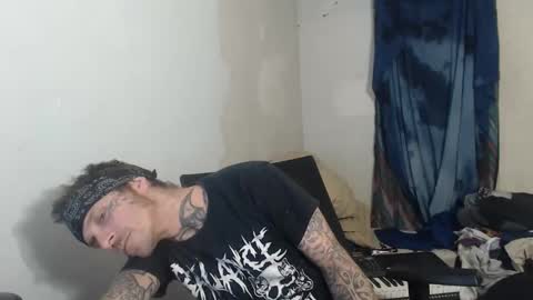 showingitoff online show from September 12, 2025, 3:28 am