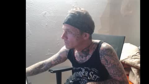 showingitoff online show from October 20, 2025, 5:08 am