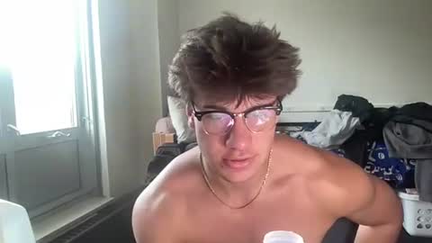 Snapshot of jake_brick chatting on May 6, 2026, 6:13 pm jake_brick online show from May 6, 2026, 6:13 pm