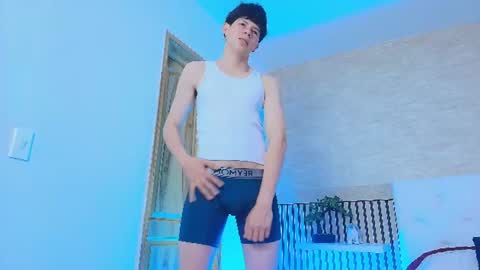 Snapshot of jake_cruzz chatting on June 11, 2026, 2:44 am Jake online show from June 11, 2026, 2:44 am