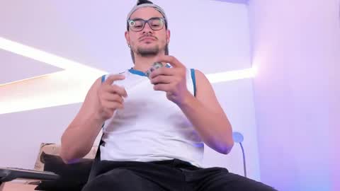 Snapshot of jake_muller1 chatting on April 26, 2026, 4:21 am Jake online show from April 26, 2026, 4:21 am