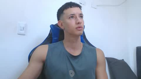 Hi guys im new 3 online show from February 27, 2026, 4:40 pm