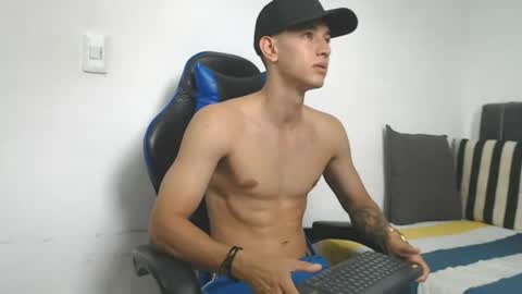 Snapshot of jake_shadow14 chatting on June 30, 2026, 5:47 pm Hi guys im new 3 online show from June 30, 2026, 5:47 pm