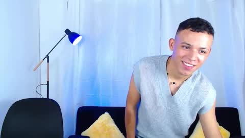 Snapshot of jakee_18 chatting on December 4, 2025, 3:10 pm Jake online show from December 4, 2025, 3:10 pm