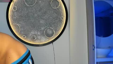 Santiago online show from November 12, 2025, 12:55 am