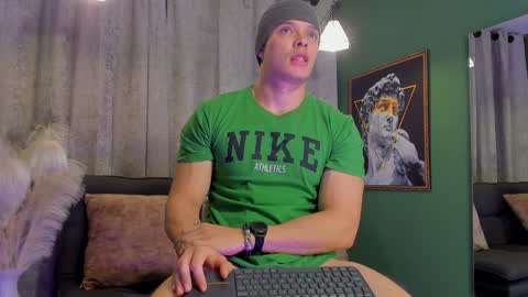 Snapshot of jakee_tyler chatting on December 5, 2024, 3:17 pm Jake Tyler online show from December 5, 2024, 3:17 pm