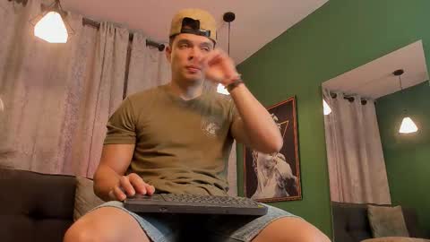 Snapshot of jakee_tyler chatting on September 16, 2025, 5:36 pm Jake Tyler online show from September 16, 2025, 5:36 pm