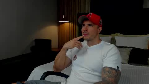 jakestone_1 online show from November 13, 2025, 1:37 am