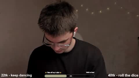 Hey there Im Jame online show from March 4, 2025, 2:49 am