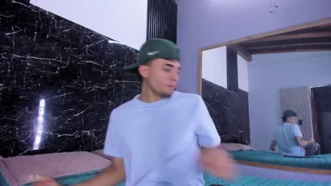 james_06_ online show from April 9, 2026, 11:26 am