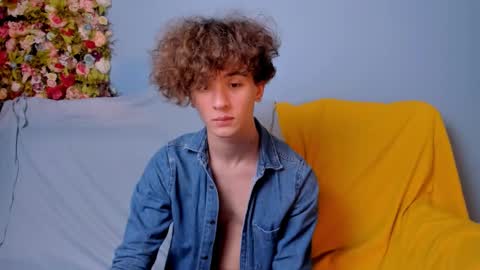 james_colleman online show from November 14, 2025, 7:56 pm