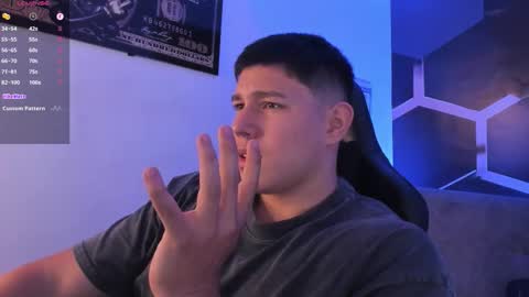 james_cr online show from September 12, 2025, 2:55 am