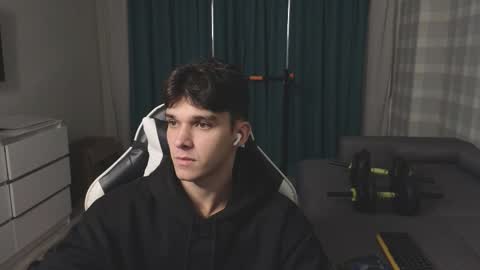 James online show from October 14, 2025, 9:37 pm