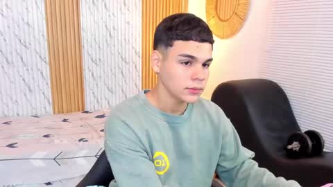 James online show from October 8, 2025, 7:44 pm