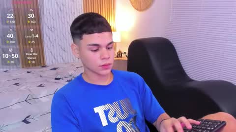 James online show from October 19, 2025, 8:42 pm