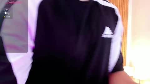 James online show from November 18, 2025, 7:51 pm