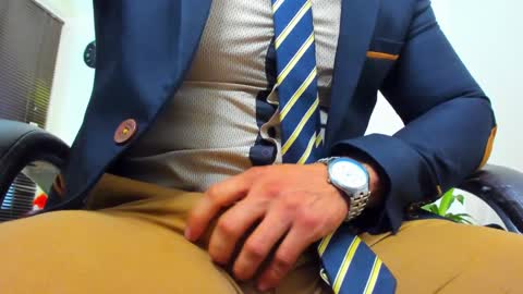 James online show from January 8, 2025, 6:31 pm