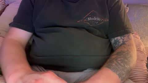 Snapshot of jamesbuilt chatting on April 3, 2026, 3:26 am jamesbuilt online show from April 3, 2026, 3:26 am