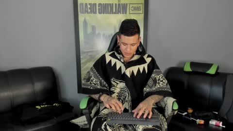 Snapshot of jamesinked_ chatting on December 30, 2024, 7:21 pm Jamesinked online show from December 30, 2024, 7:21 pm