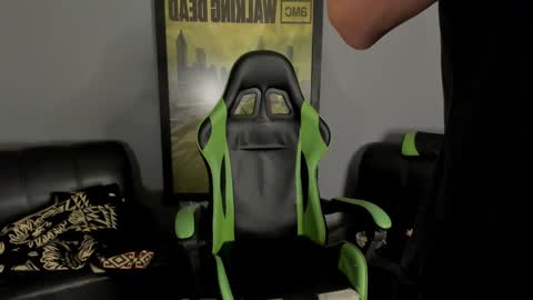 Snapshot of jamesinked_ chatting on January 10, 2025, 12:59 am Jamesinked online show from January 10, 2025, 12:59 am