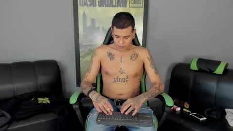 Snapshot of jamesinked_ chatting on January 16, 2025, 7:52 pm Jamesinked online show from January 16, 2025, 7:52 pm