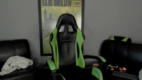 Snapshot of jamesinked_ chatting on January 27, 2025, 7:56 pm Jamesinked online show from January 27, 2025, 7:56 pm