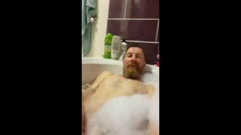 jamesmorganfigg910 online show from April 2, 2026, 8:39 pm