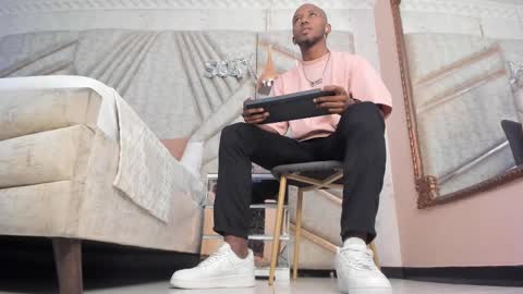 James  online show from February 22, 2025, 11:35 am