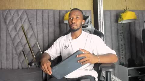 James  online show from April 26, 2026, 10:40 pm