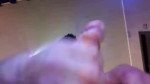 jamessisi online show from October 22, 2025, 12:00 am