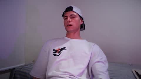jamesss____ online show from December 13, 2024, 2:21 am