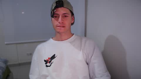 jamesss____ online show from January 19, 2025, 2:04 am