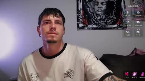 jamesss____ online show from September 14, 2025, 11:48 pm