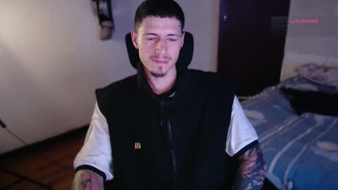 jamesss____ online show from November 25, 2025, 8:31 pm