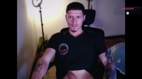 jamesss____ online show from November 26, 2025, 7:04 pm