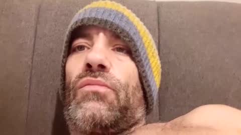 jamie198307 online show from December 15, 2025, 8:07 am