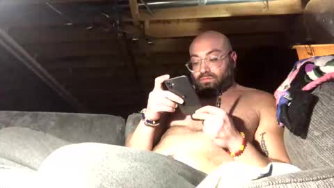 Snapshot of jamie19905 chatting on December 22, 2024, 6:39 am jamie19905 online show from December 22, 2024, 6:39 am