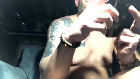 Snapshot of jamie19905 chatting on January 22, 2025, 9:24 am jamie19905 online show from January 22, 2025, 9:24 am