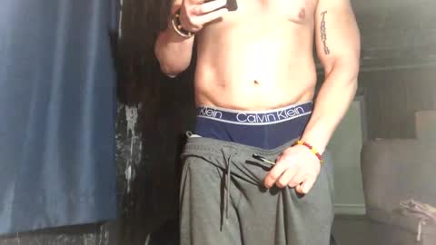 Snapshot of jamie19905 chatting on February 22, 2025, 12:38 am jamie19905 online show from February 22, 2025, 12:38 am