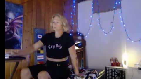 Snapshot of jamiebottoms chatting on July 20, 2026, 3:47 pm Jamie Bottoms online show from July 20, 2026, 3:47 pm